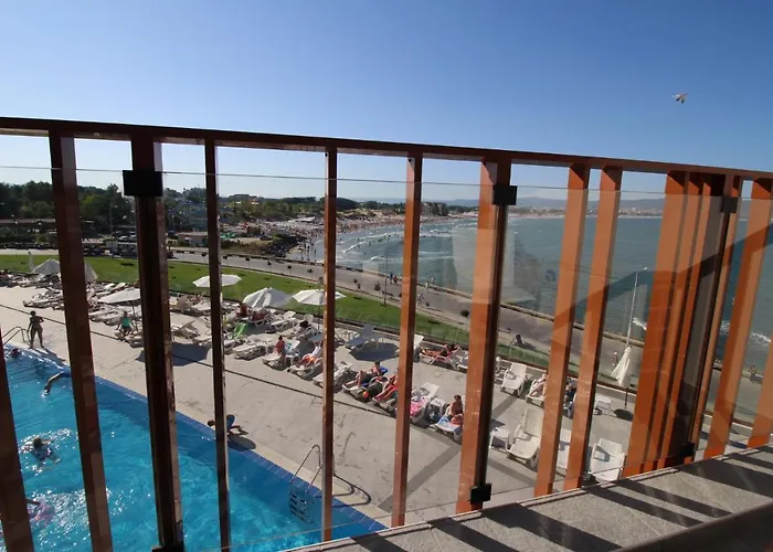 アパート Paradiso B 209 Private Sea View ネセバル